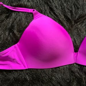 Victoria’s Secret pink bra